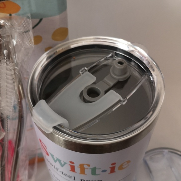 New Taylor Swift Swiftie Tumbler White 20floz, Two Lids, Two Metal Straws Brush - Picture 3 of 6
